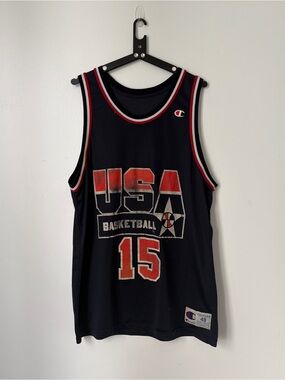 Champion Basketball Jersey - Magic Johnson Size XL/48 Number 15
